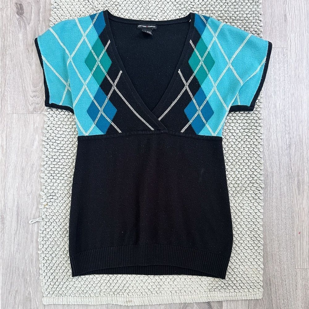 Y2K Argyle V-Neck Sweater - Black and Blue